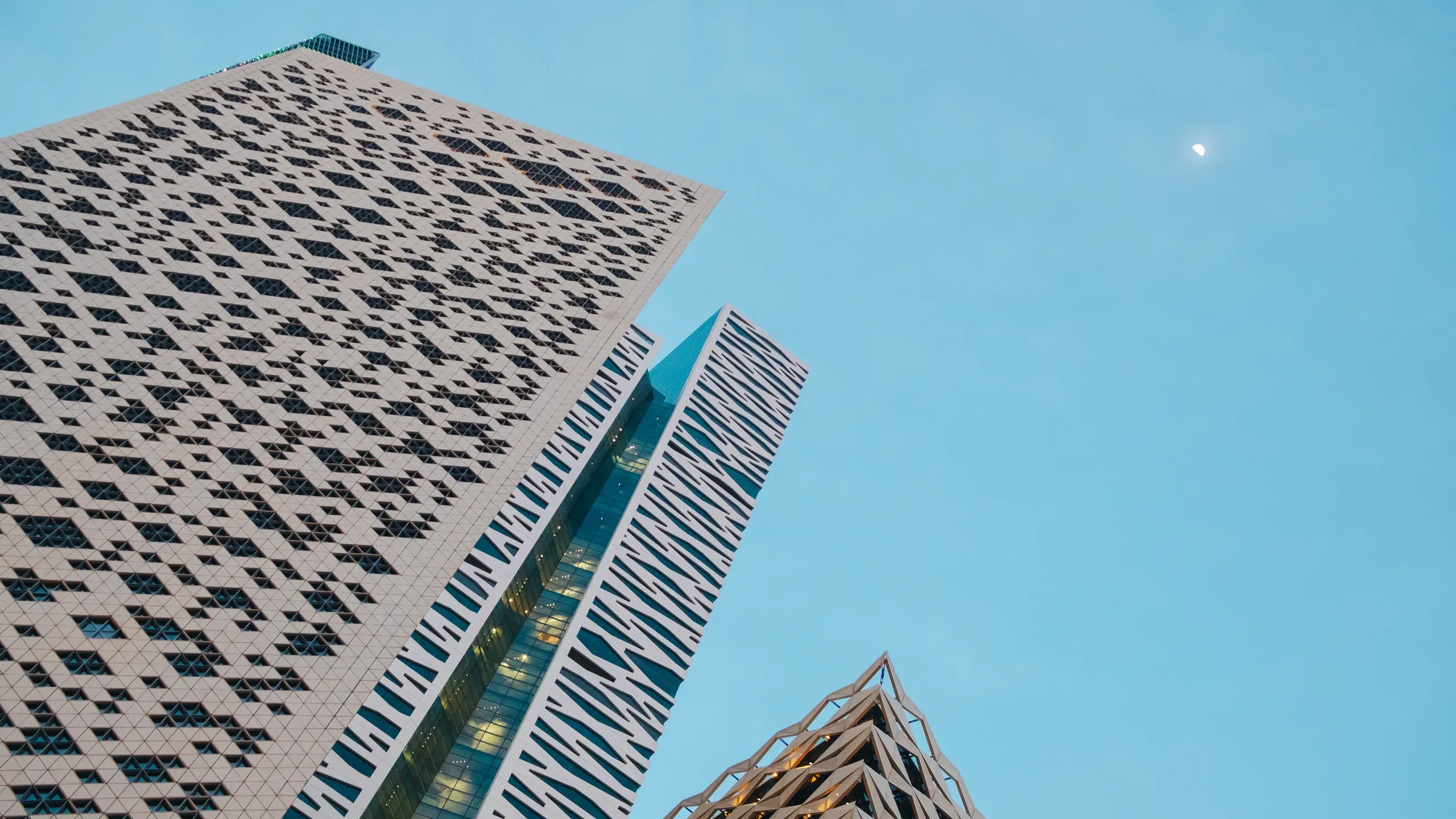 Modern building in the King Abdullah Financial District (KAFD) in Riyadh, Saudi Arabia. 