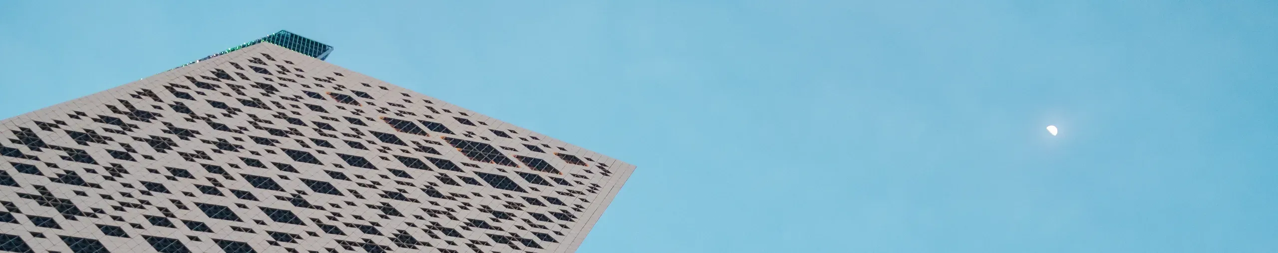 Modern building in the King Abdullah Financial District (KAFD) in Riyadh, Saudi Arabia. 