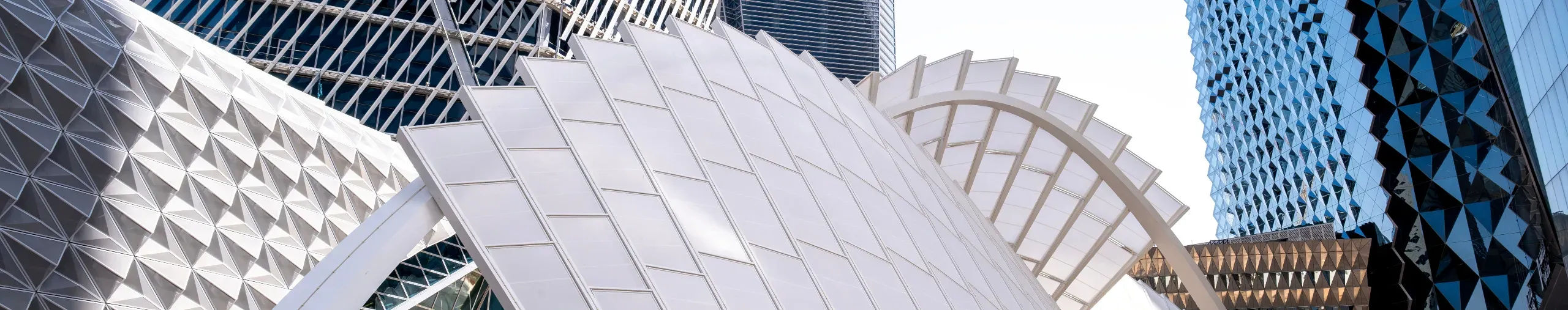 A modern skyscraper located in Riyadh, Saudi Arabia. 
